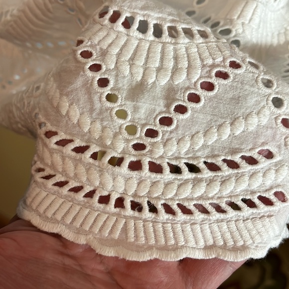 SUNDANCE Size Large +  Eyelet Popover VNeck Poet Top White Peasant Tunic Cotton - Picture 10 of 10